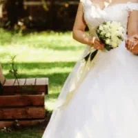 لباس عروس یقه دلبری