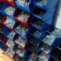 جعبه پالت فلزی استند فلزی پیچ ومهره|فروشگاه و مغازه|اصفهان, زاجان|دیوار