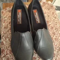 کفش زنانه طبی با پاشنه ۳ سانتی سایز 40