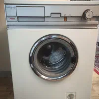 لباسشویی زانوسی