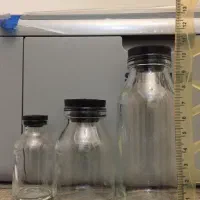 بطری شیشه ای