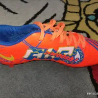 کفش ورزشی فوتبال