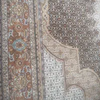 سه عددفرش یک عددنه متری دوعددشیش متری درحدنو