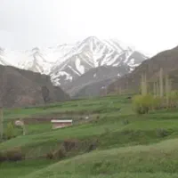 ۹۶۰ متر زمین