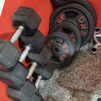 دمبل و صفحه و هالتر متعلقات درحد اک استفاده نشده