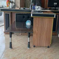 میز و ۶عدد صندلی اداری و صندلی جک دار