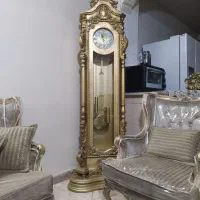 ساعت ایستاده