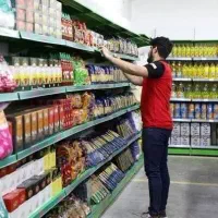 کارمند فروشگاه