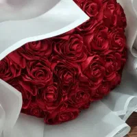 دسته گل رز جاودان روبانی معطر ۳۱ شاخه
