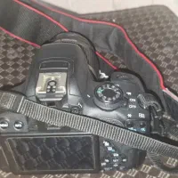 دوربین canon 700D کاملا درحد و خانگی|دوربین عکاسی و فیلمبرداری|کرج, چهارصد دستگاه|دیوار