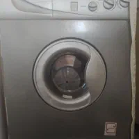 یک عدد لباسشویی آکبند۵ کیلو بدون خشک کن