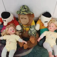 تعدادی عروسک