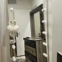 ایینه لامپ دار