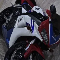 cbr1000rrمدل ۲۰۰۷|موتورسیکلت|کرج, چهارصد دستگاه|دیوار