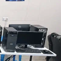 کامپیوتر کاملا سالم و تمیز