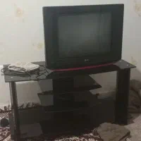 تلویزیون و میز تلویزیون