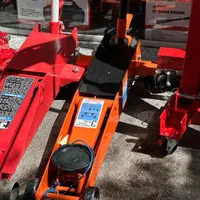 نماینده فروش جک و خرک تعمیرگاهی سپهر اصفهان