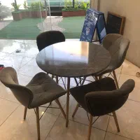 میز و صندلی