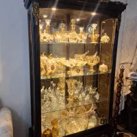 ویترین آینه دار چوبی