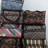 کیف|کیف، کفش، کمربند|قروه, |دیوار