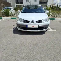 رنو مگان اتومات ۲۰۰۰