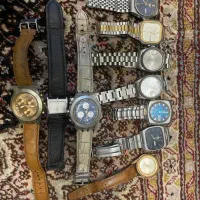 چند عدد ساعت مارک دار