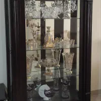 بوفه سالم و تمیز، چوب
