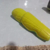 ساق بند و کفش فوتبال میخی بچگانه