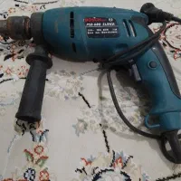 یک دستگاه دریل بوش آلمان