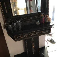آینه و شمعدان و کنسول