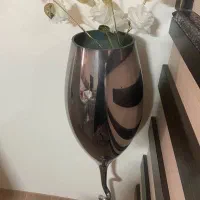 گلدان کاملا نو