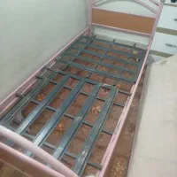 با سلام  تخت خواب یک نفر  بدونه دوشک فروشی|تشک تختخواب|اندیمشک, |دیوار