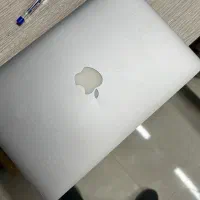 مک بوک ایرApple