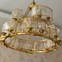 لوستری بسیار زیبا و فاخر