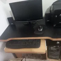 مانیتور.کیس .اسپیکر.موس.کیبورد