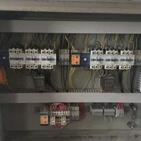 تابلو برق دستگاه سنگ بری وسط بر (لازن) و کابل|ماشین‌آلات صنعتی|قم, نیروگاه|دیوار
