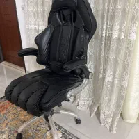 صندلی گیمینگ حرفهای ارگونومیک تمیزتر از نو|صندلی و نیمکت|یزد, |دیوار