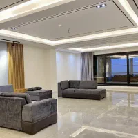 138متر-3خواب-نوساز-رو-به-خیابان-غرق-نور