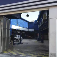 شاگرد نقاش خودرو