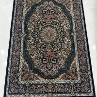 یک عدد فرش ۱.۵ متری