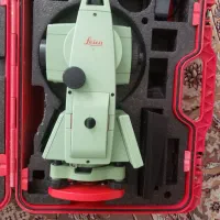 دوربین نقشه برداری توتال استیشن لایکا TCR805