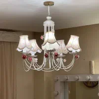 لوستر ۶ شاخه سفید به همراه دیوار کوب سفید