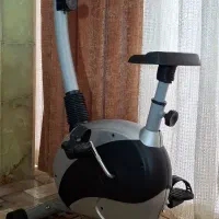 دوچرخه ثابت ورزشی