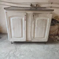 آبچکان و سینک و کابینت