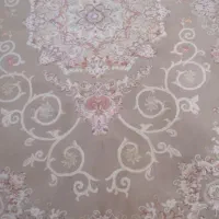 باسلام یک عدد فرش ۶ متری کرمی برجسته سالم|فرش|میانه, |دیوار