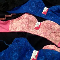 سوتین|لباس|مریوان, |دیوار