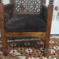 یک سری مبل چوبی اصل هفت نفره به فروش میردسد|مبلمان خانگی و میز عسلی|اسلام‌‌آباد غرب, |دیوار