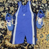 دوبنده کشتی و کفش کشتی