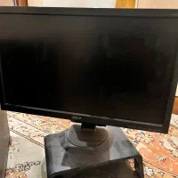 کیس و مانتیتور در حد