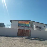فنس باغی پایه فنس بتنی.فلزی پاشنه سیم خاردارگابیون